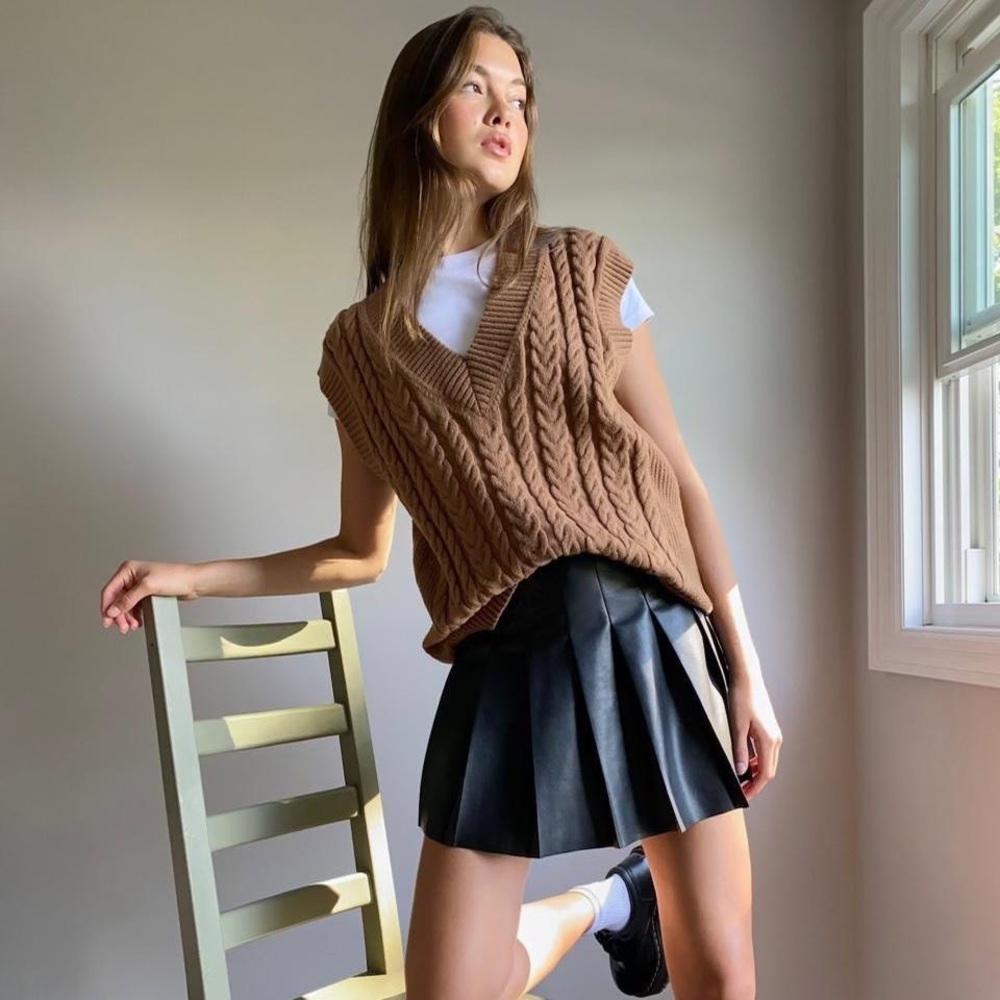 Aritzia Vest
